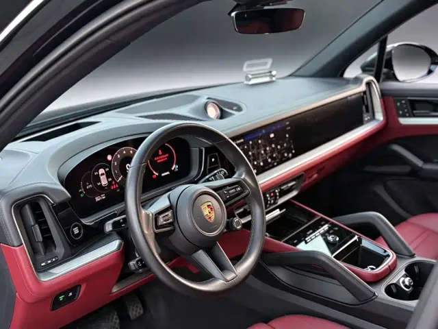 Porsche Cayenne — Фото автомобиля 6