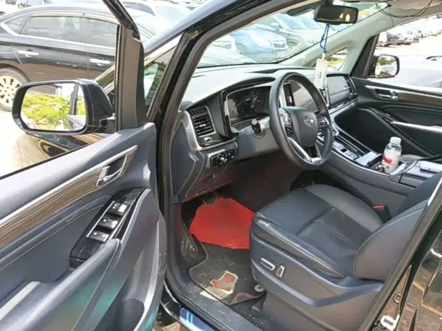 GAC Trumpchi M8 — Фото автомобиля 15