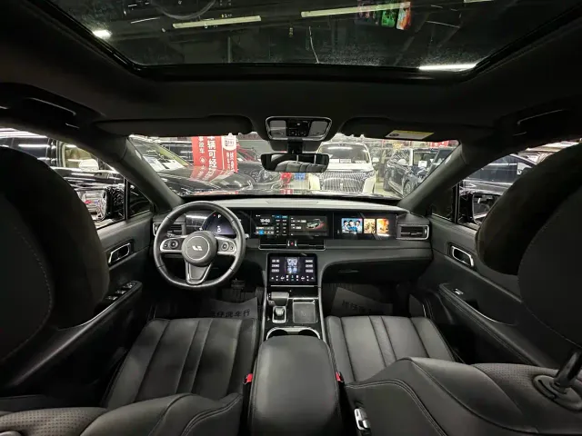 Li Auto ONE — Фото автомобиля 23