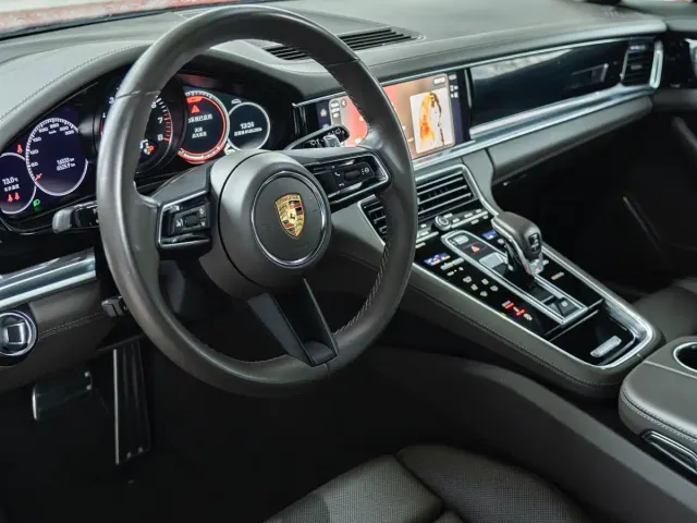 Porsche Panamera — Фото автомобиля 9