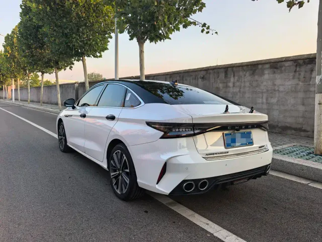 Chery Arrizo 8 — Фото автомобиля 7