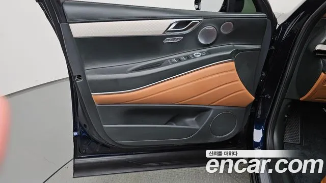 Genesis GV80 — Фото автомобиля 23