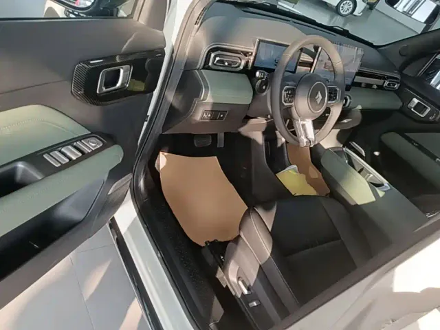 Baojun Yep Plus — Фото автомобиля 15