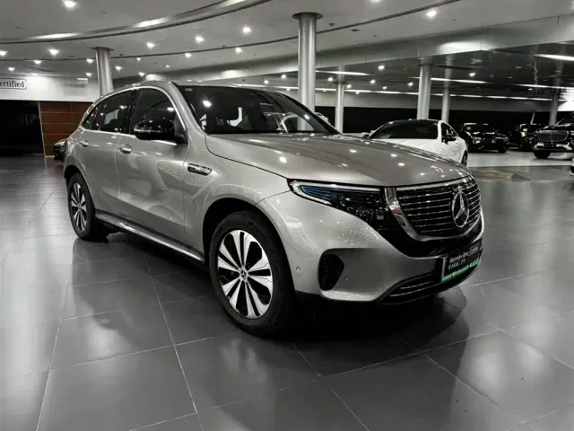 Mercedes-Benz EQC — Фото автомобиля 7