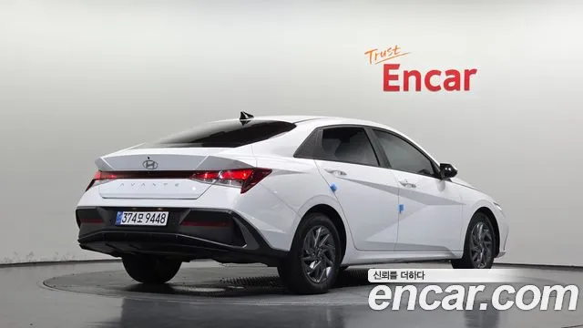 Hyundai Avante CN7 — Фото автомобиля 2