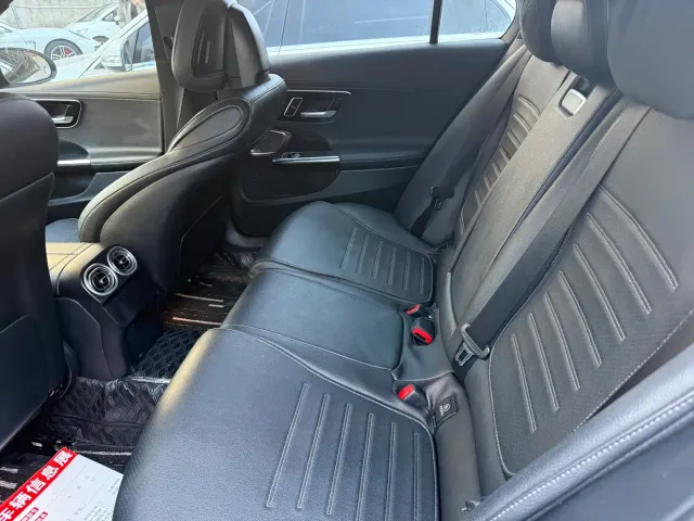 Mercedes-Benz C-Class — Фото автомобиля 20