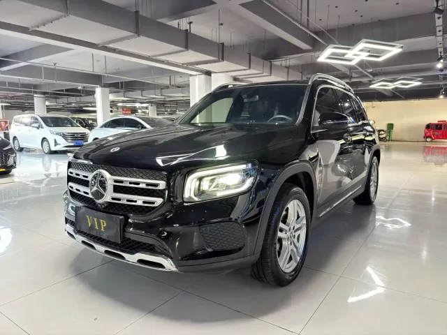 Фотография автомобиля — Mercedes-Benz GLB-Class