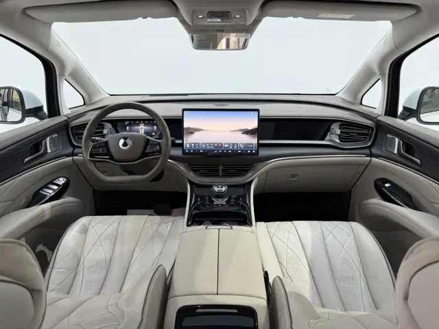 Denza Denza D9 2022 DM-i 970 All-Wheel Drive Honor Edition — Фото автомобиля 13