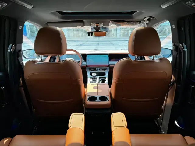 GAC Trumpchi M8 — Фото автомобиля 16