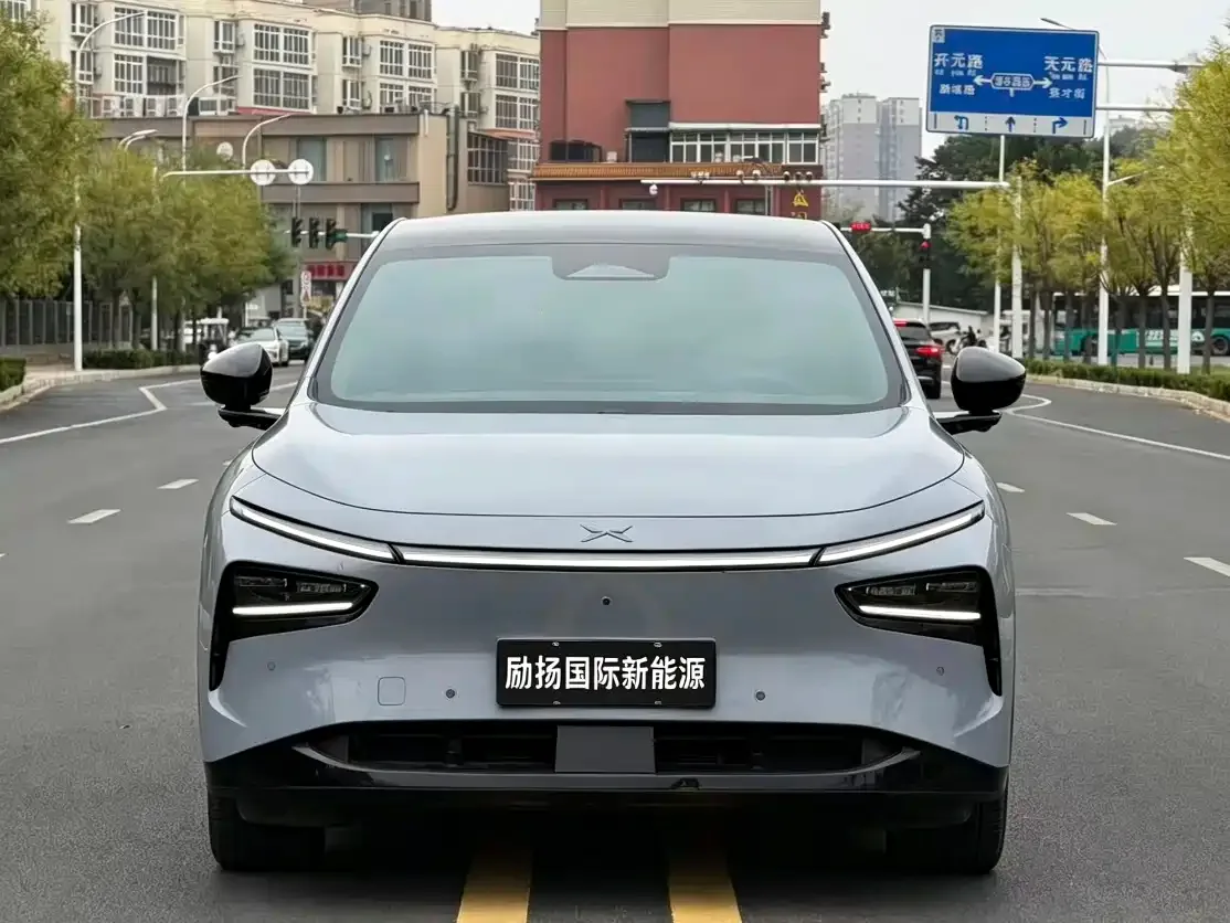 XPeng XPeng G7 2025 Model 702 Ultra Long Range Ultra — Фото автомобиля 2