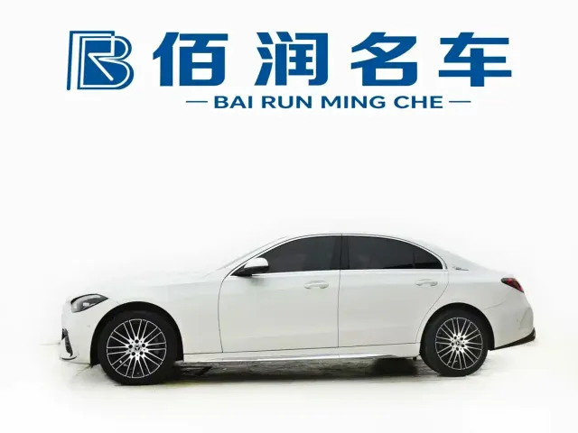 Mercedes-Benz C-Class — Фото автомобиля 3