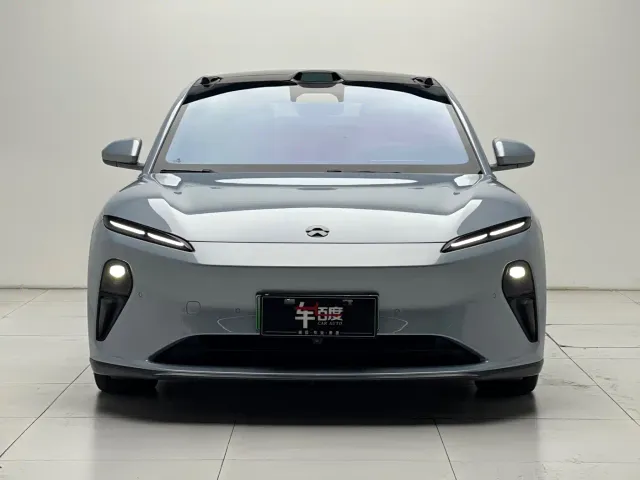 Nio ET5 — Фото автомобиля 2