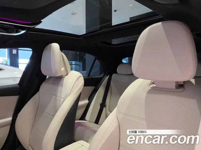 Mercedes-Benz C-Class W206 — Фото автомобиля 18
