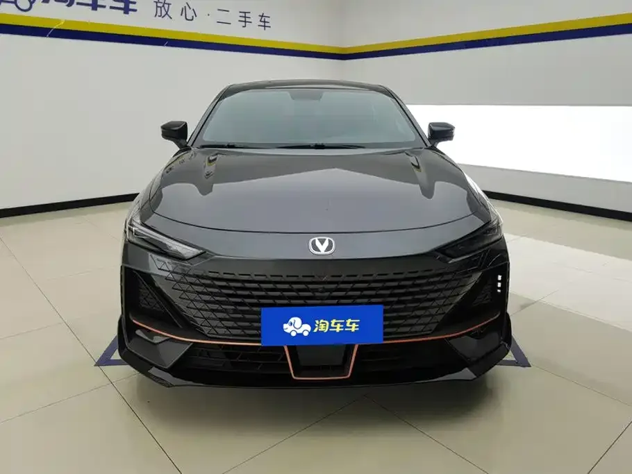 Changan Changan UNI-V 2022 1.5T Sport Edition — Фото автомобиля 2