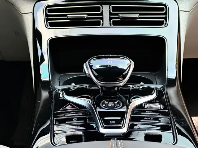 BYD Qin PLUS — Фото автомобиля 9