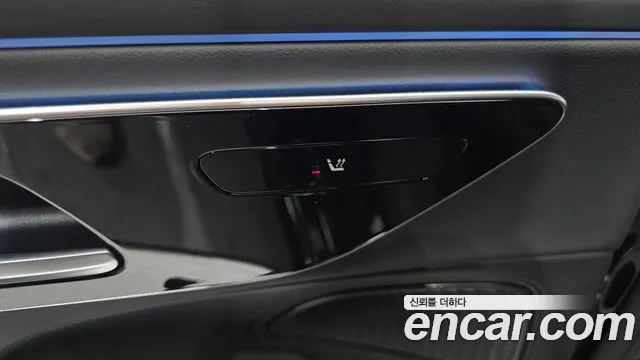 Mercedes-Benz E-Class — Фото автомобиля 28