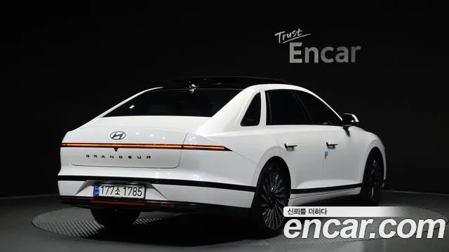 Hyundai Grandeur GN7 — Фото автомобиля 2