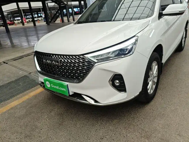 Haval M6 — Фото автомобиля 23