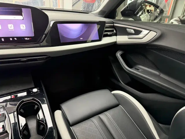 Audi A5L — Фото автомобиля 11