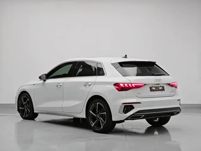 Audi A3 — Фото автомобиля 4