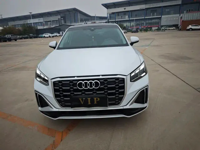 Audi Q2L — Фото автомобиля 2