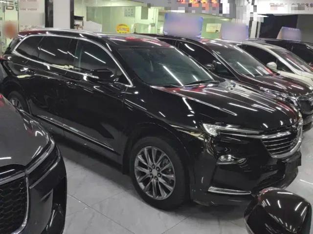 Buick Enclave — Фото автомобиля 3