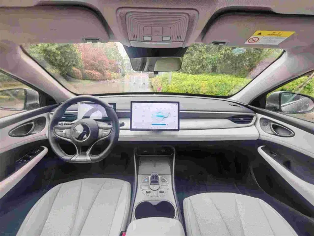 BYD Seal 05 DM-i — Фото автомобиля 7