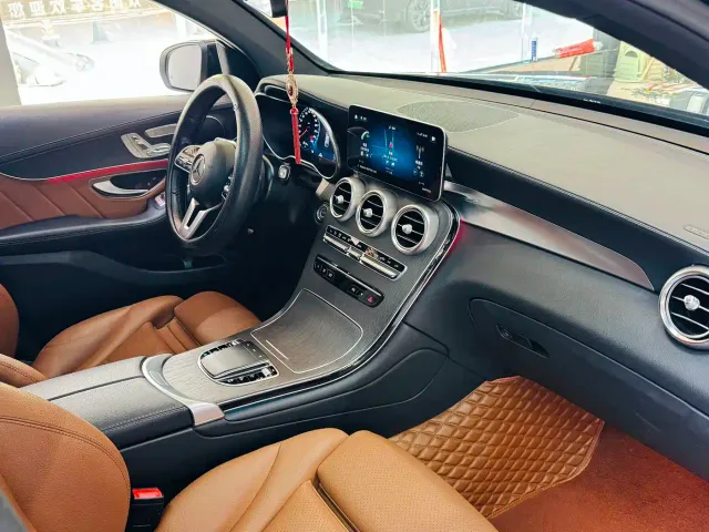 Mercedes-Benz GLC Coupe — Фото автомобиля 7