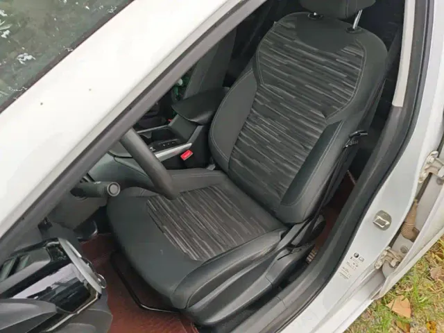 Chevrolet Monza — Фото автомобиля 14
