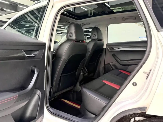 Skoda Karoq — Фото автомобиля 5