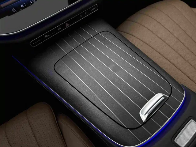 Mercedes-Benz E-Class — Фото автомобиля 12