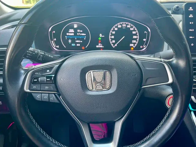 Honda Accord — Фото автомобиля 15