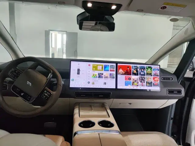 Li Auto MEGA — Фото автомобиля 6