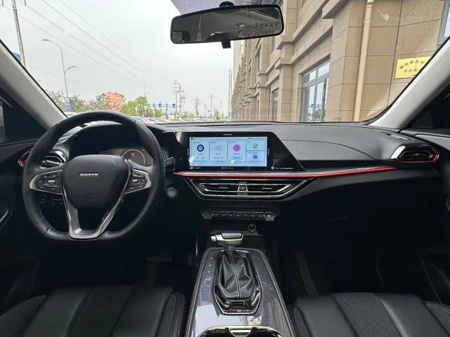 Changan Oushang X5 — Фото автомобиля 9