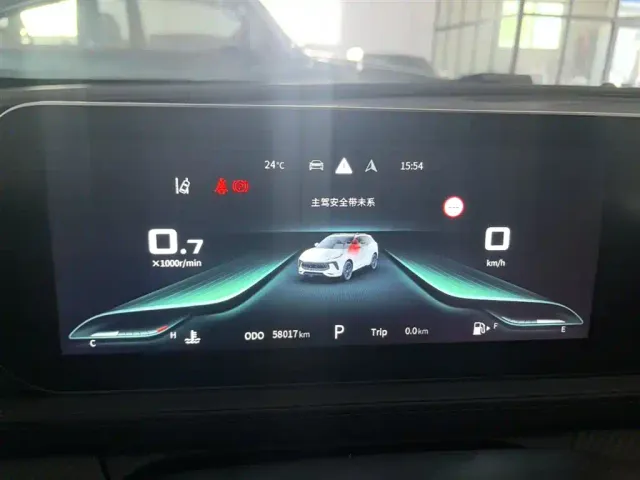 Forthing T5 Evo — Фото автомобиля 11