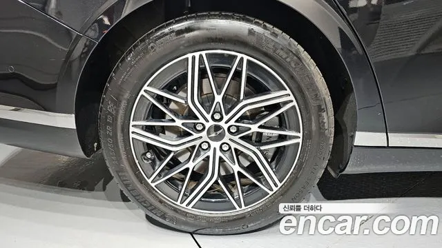 Genesis G90 Бензин 3.5 турбо AWD — Фото автомобиля 5