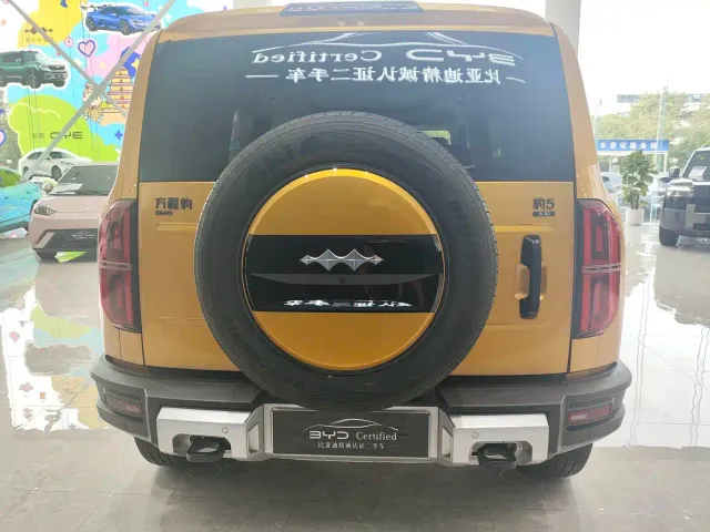 BYD FangChengBao Leopard 5 — Фото автомобиля 6
