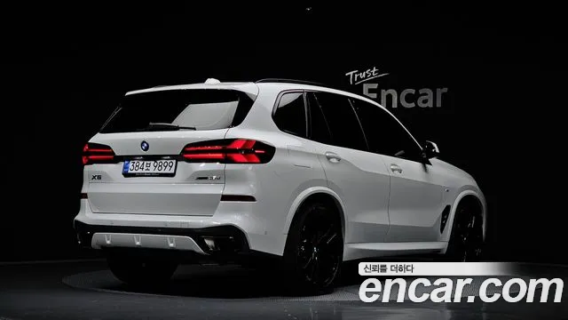 BMW X5 — Фото автомобиля 2