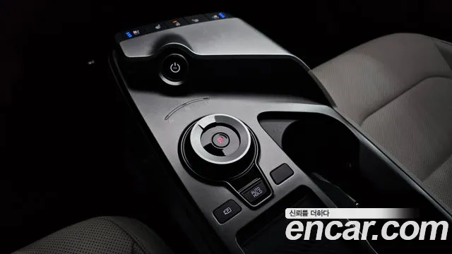 Kia EV6 — Фото автомобиля 9