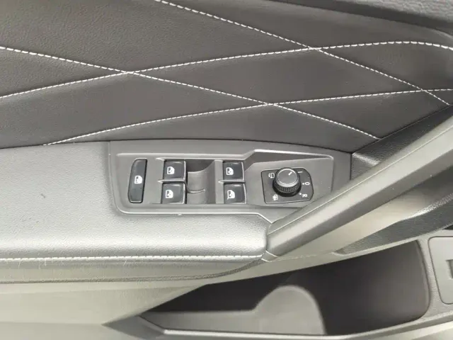 Volkswagen Tiguan L — Фото автомобиля 9