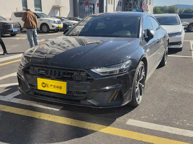 Фотография автомобиля — Audi A7L