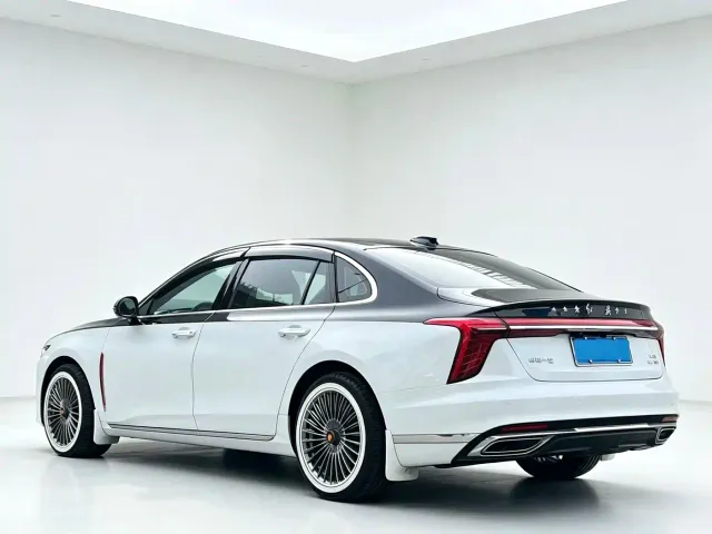 Hongqi H5 — Фото автомобиля 7