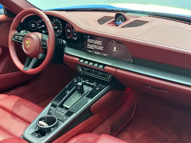 Porsche 911 — Фото автомобиля 12