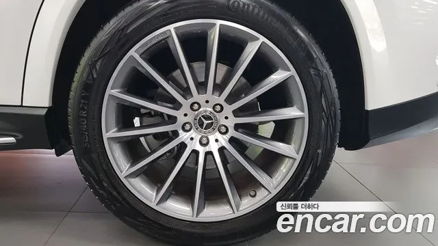 Mercedes-Benz GLE-Class — Фото автомобиля 5