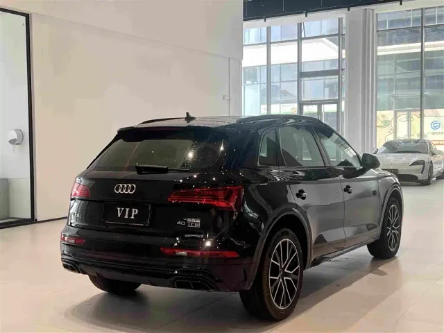 Audi Q5L — Фото автомобиля 9