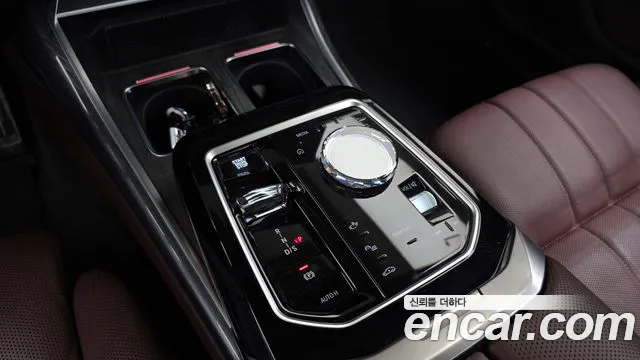 BMW 7-Series — Фото автомобиля 7