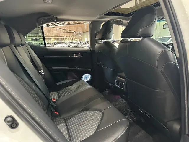 Toyota Camry — Фото автомобиля 14