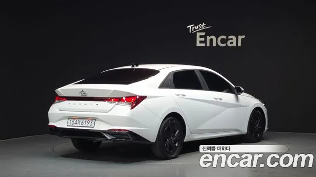 Фотография автомобиля — Hyundai AVANTE