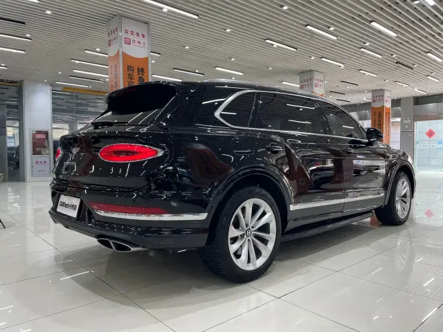 Bentley Bentayga — Фото автомобиля 6
