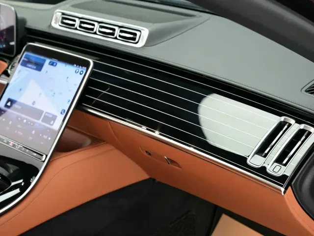 Mercedes-Benz S-Class — Фото автомобиля 16